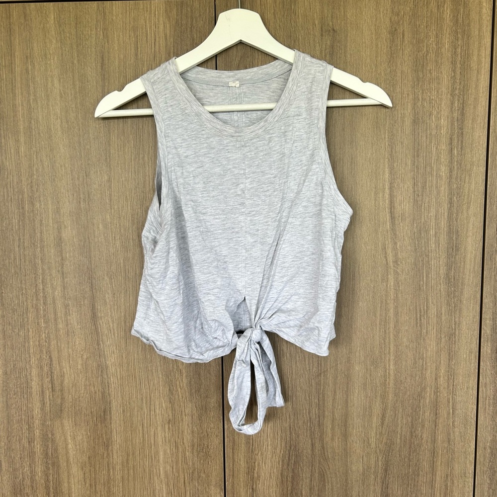 Lululemon Athletica Gray Tie-Front Sleeveless Tank Top